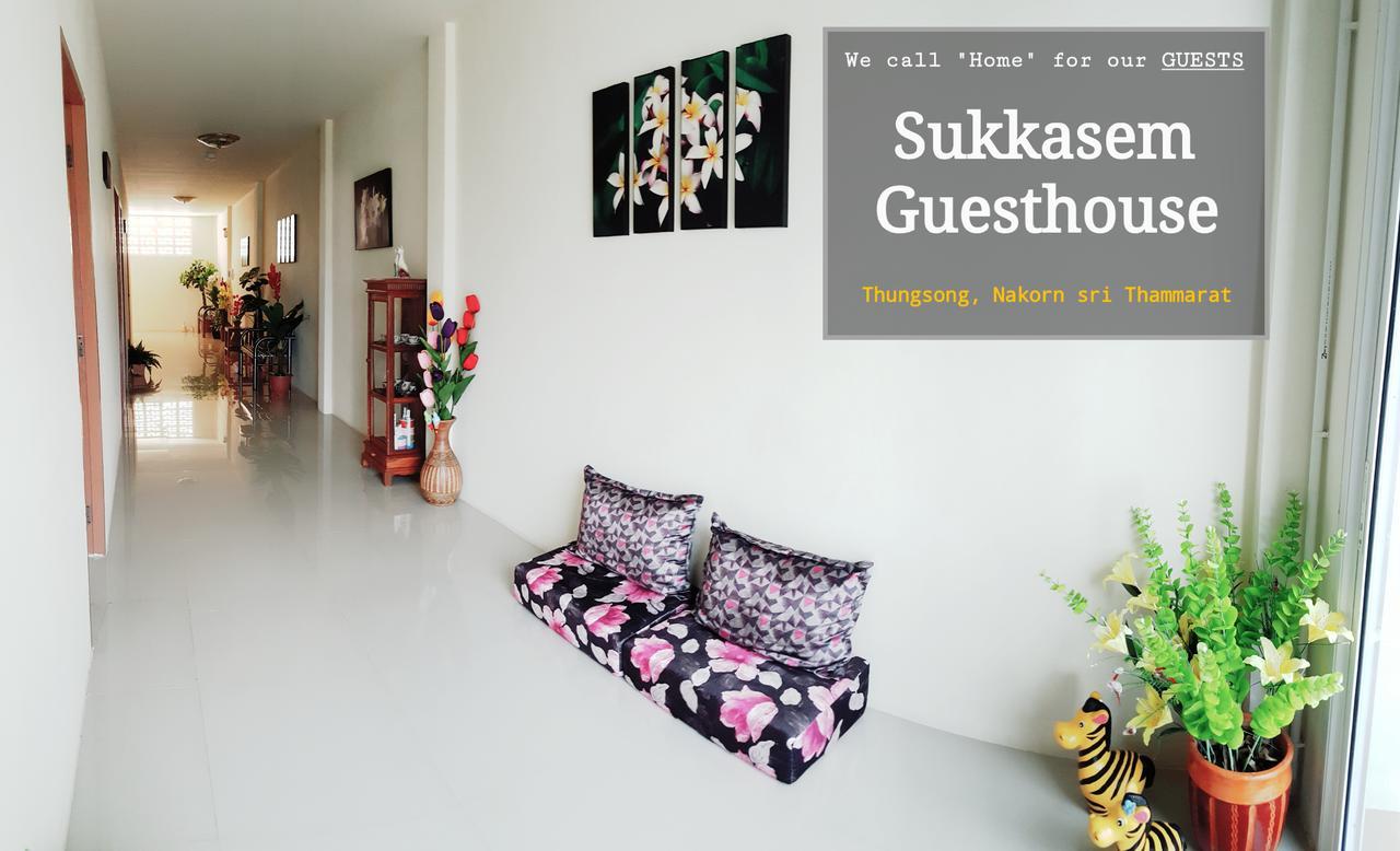 Sukkasem Guesthouse Thungsong Thung Song Екстериор снимка